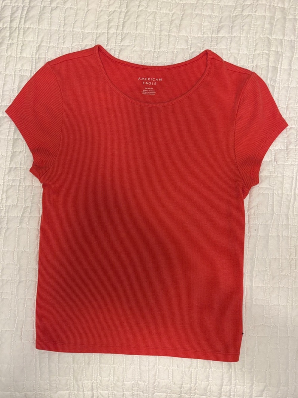 American Eagle Outfitters Red Short Sleeve Crew Tee